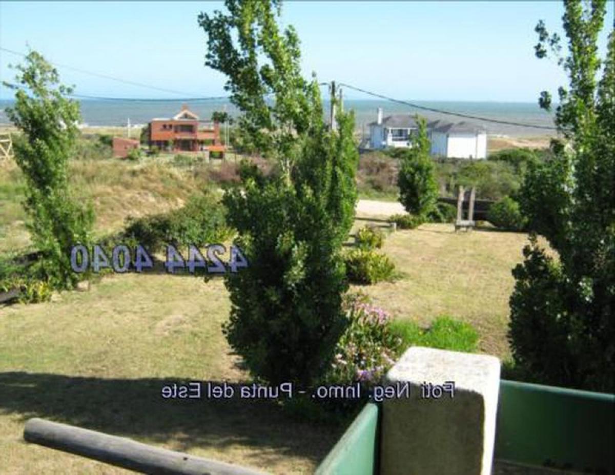 2 bedrooms House in Maldonado, Uruguay No. 6093