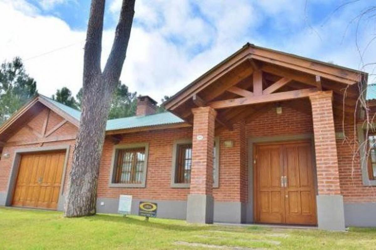 Дом с 3 спальнями в Мар-дель-Плата, Аргентина № 70517