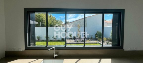 4 bedrooms Villa in Saint-Martin-de-Re, France No. 299035 4