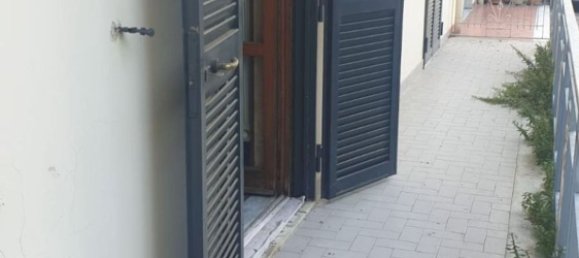 3 Schlafzimmer Wohnung in Castellammare di Stabia, Italy, Nr. 327722 2