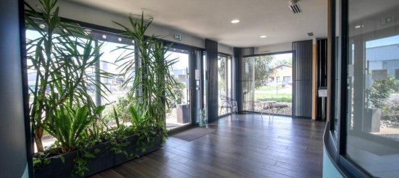 Gewerbliche Immobilie in Allex, France 480m², Nr. 275358 17