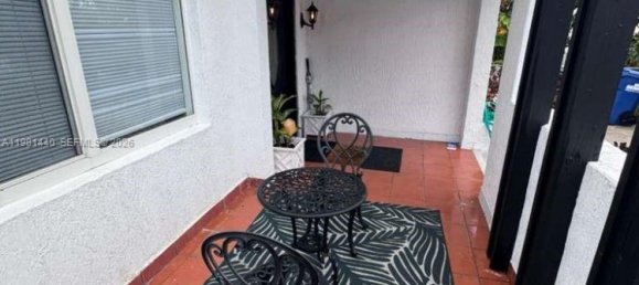 3 chambres villa à louer à Miami, Miami-Dade, Florida, USA № 615736 6