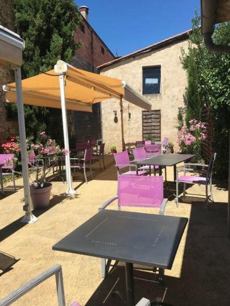 Büro in Perigueux, France 157m², Nr. 17741