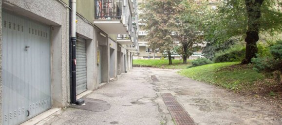 Garage à Milan, Italy 15m² No. 241745 2