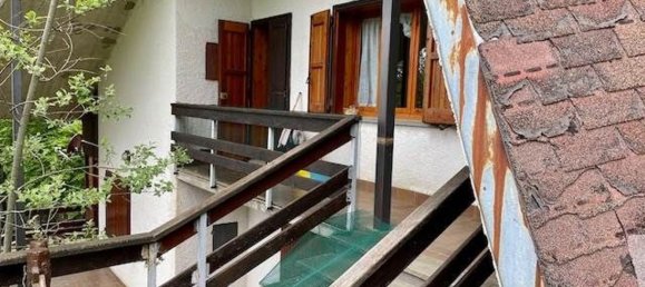 6 rooms Apartment in Abetone Cutigliano, Italy No. 201897 4