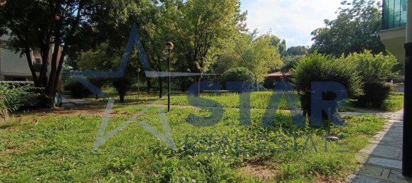 3-salle Appartement à Milan, Italy No. 290563 9