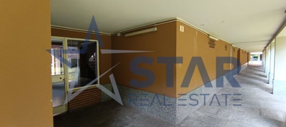 3-salle Appartement à Milan, Italy No. 290563 8