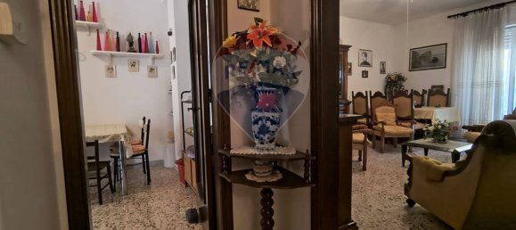 2 bedrooms Apartment in Trani, Italy No. 319477 2