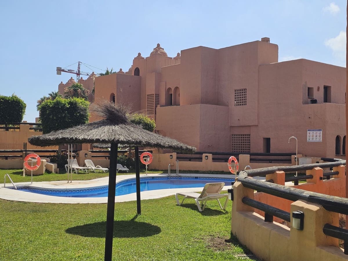 2 bedrooms Apartment in San Luis de Sabinillas, Spain No. 238499