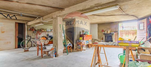 3 rooms House in Gorla Maggiore, Italy No. 11532 23