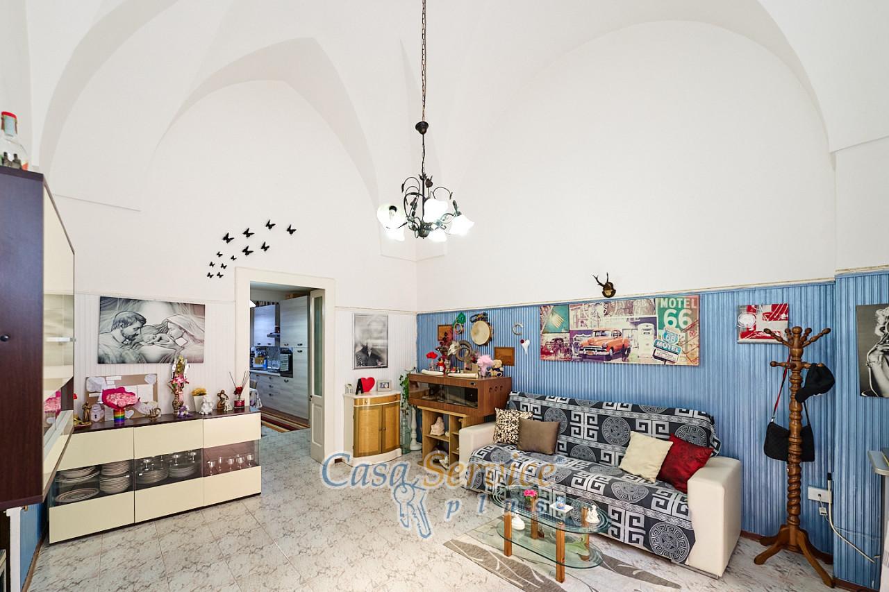 5-Zimmer Wohnung in Aradeo, Italy, Nr. 238255