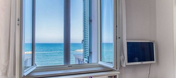 3 bedrooms Apartment in San Vincenzo, Italy No. 126321 4