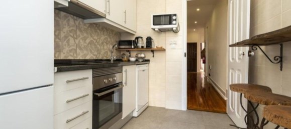 3 bedrooms Apartment in Lisbon, Portugal No. 106723 11