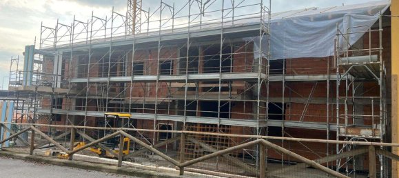 2 rooms Apartment in Seriate, Italy No. 233204 27