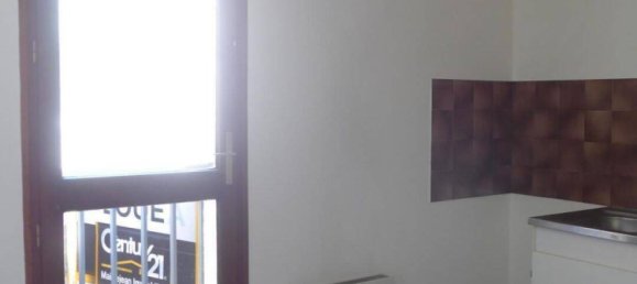 Estudio en Chartres, France No. 316057 5