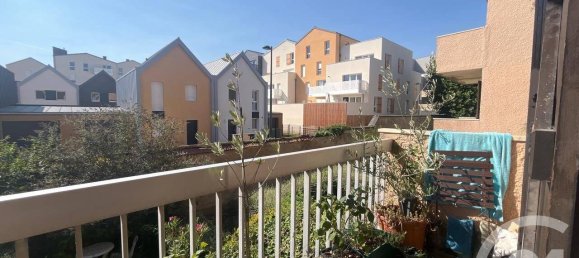 Estudio en Chartres, France No. 316057 2