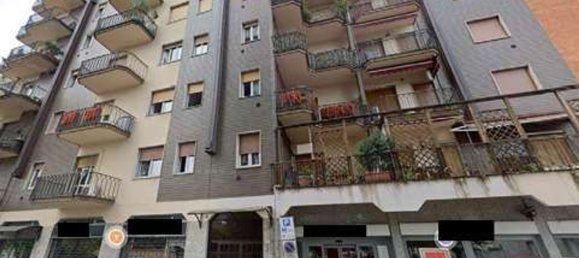 Apartamento de 4 divisões em Cerro Maggiore, Italy N.º 101183 2