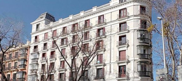 3 bedrooms Apartment in Madrid, Spain No. 163107 2