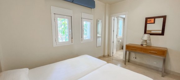 Apartamento de 2 dormitorios en Estepona, Spain No. 170490 33