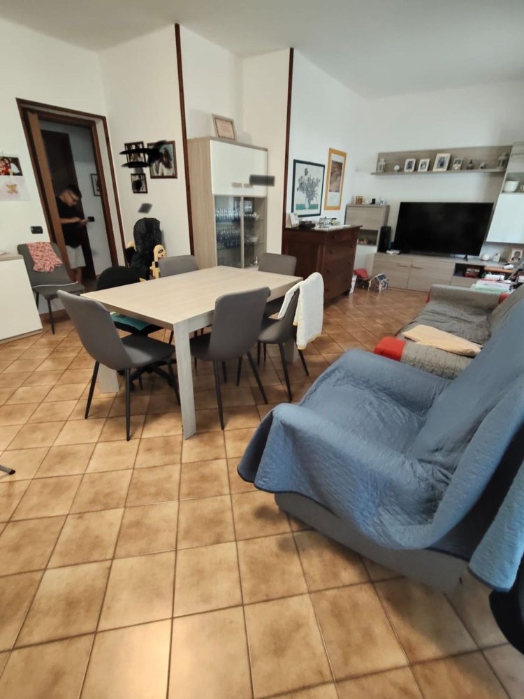 Apartamento de 3 divisões em Voghera, Italy N.º 284942