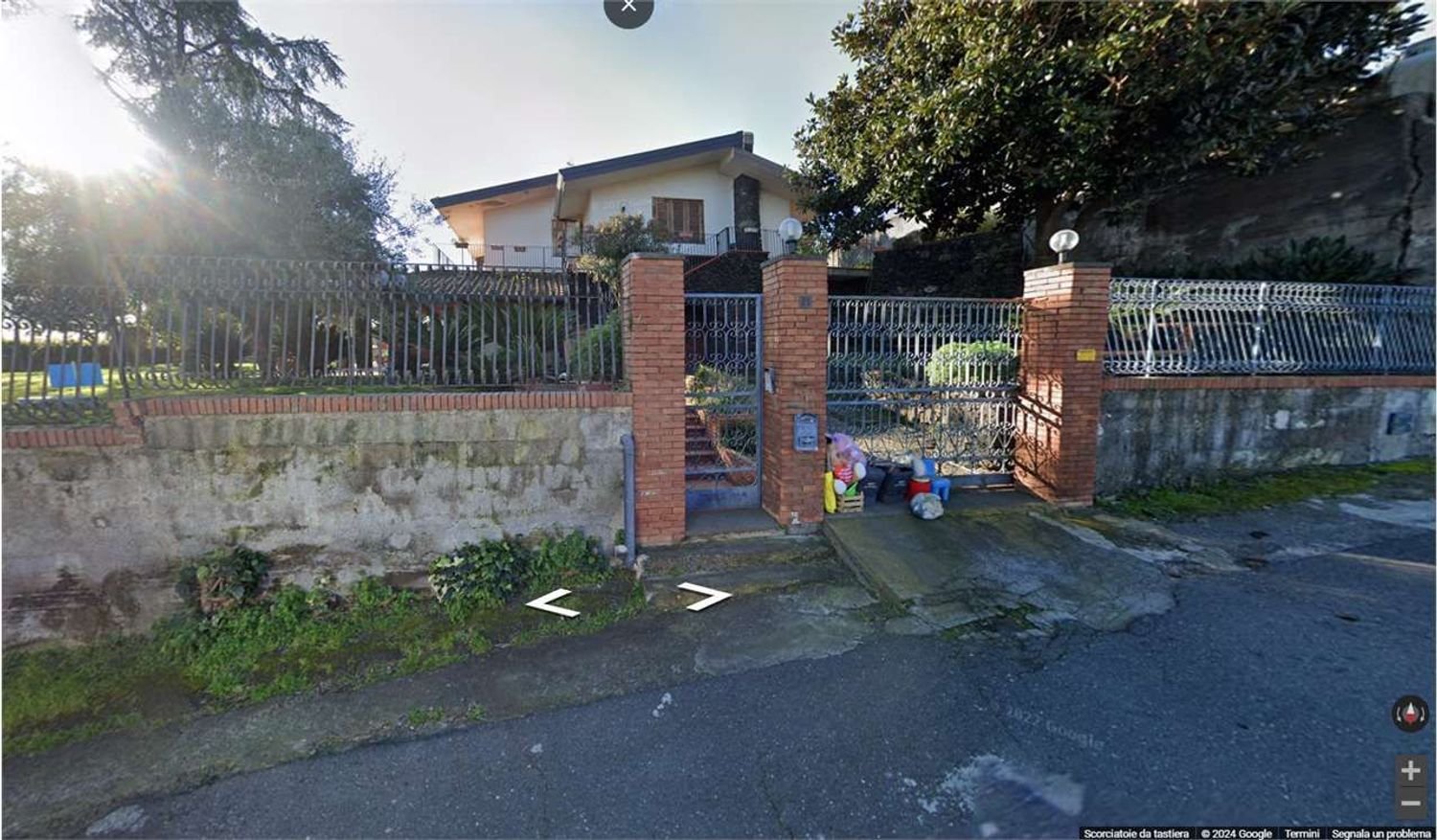 Villa de 14 habitaciónes en Valverde, Italy No. 46939