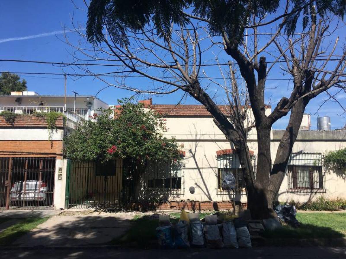 2 bedrooms House in Ituzaingo, Argentina No. 62355