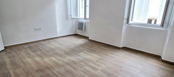 2 rooms Apartment in Marseille, France No. 207457 3