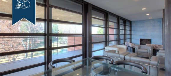 Villa de 3 dormitorios en Bernareggio, Italy No. 373979 2