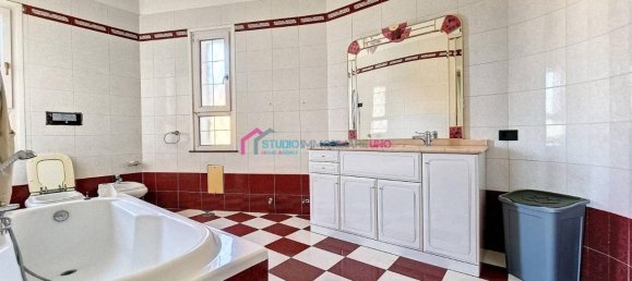 6-Zimmer Villa in Casamarciano, Italy, Nr. 122674 33