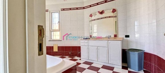 6-Zimmer Villa in Casamarciano, Italy, Nr. 122674 40