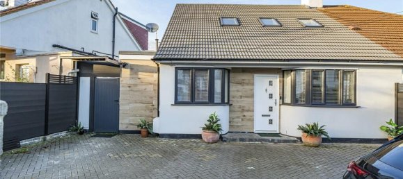 4 Schlafzimmer Bungalow in Harrow, United Kingdom, Nr. 12181 10