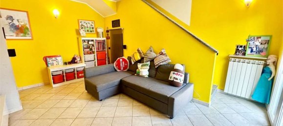 3 bedrooms Apartment in Novara, Italy No. 339585 2