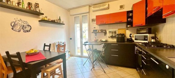 3 bedrooms Apartment in Novara, Italy No. 339585 6
