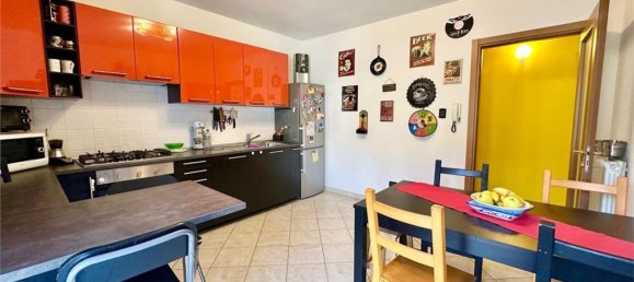 3 bedrooms Apartment in Novara, Italy No. 339585 5