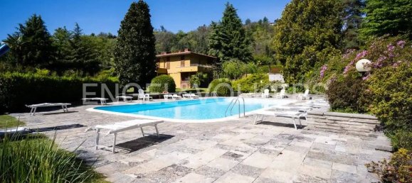 6 bedrooms Villa in Lesa, Italy No. 132752 2