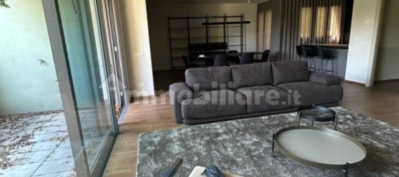 3 bedrooms Apartment in Parma, Italy No. 178349 2