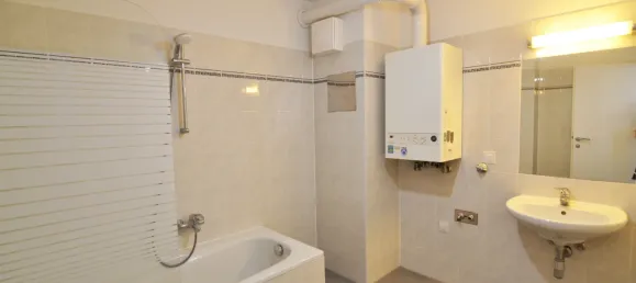 2 rooms Duplex in Hernals, Austria No. 224618 3