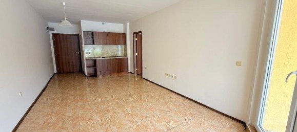 Квартира с 2 спальнями в Ахелой, Болгария № 1149 2