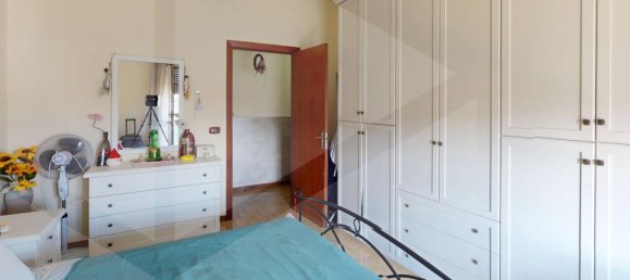 3 rooms Apartment in Pomigliano d'Arco, Italy No. 18500 21