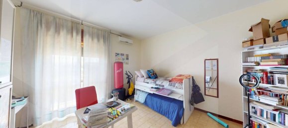 3 rooms Apartment in Pomigliano d'Arco, Italy No. 18500 6