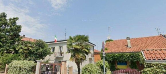 4 bedrooms Apartment in Desio, Italy No. 282980 13