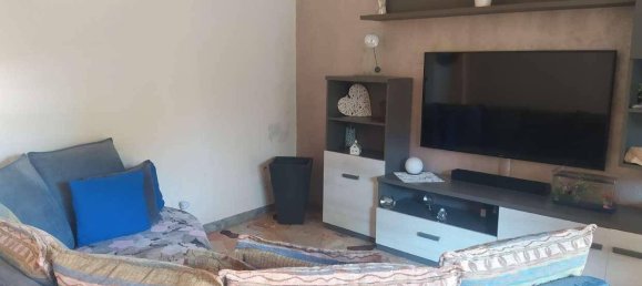 4 bedrooms Apartment in Desio, Italy No. 282980 5