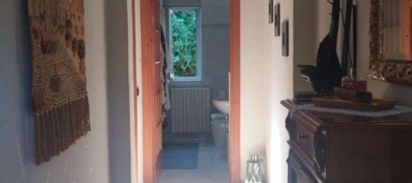 4 bedrooms Apartment in Desio, Italy No. 282980 4