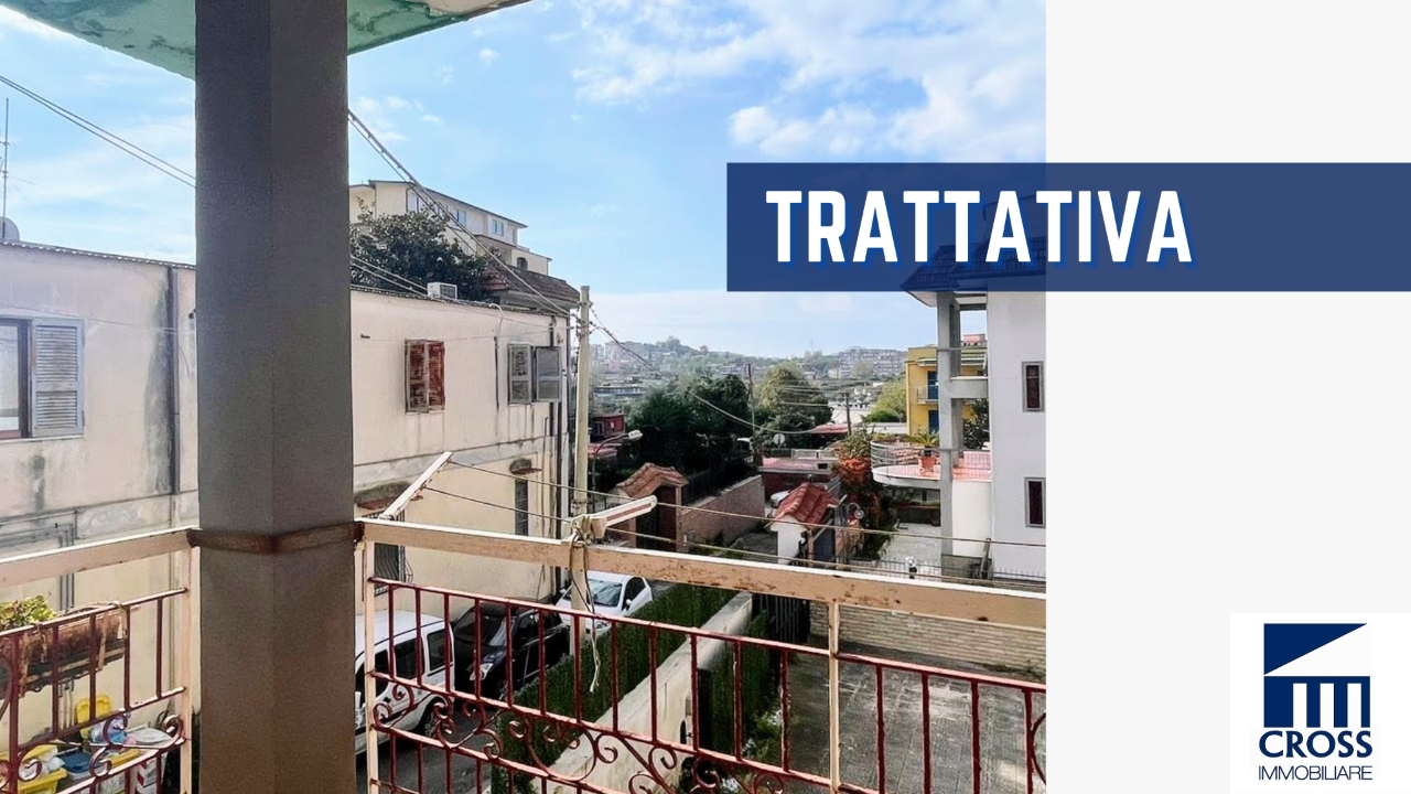 Apartamento de 2 habitaciónes en Naples, Italy No. 5666