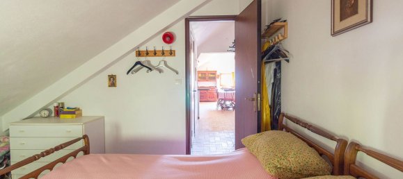 2 rooms Apartment in Urbe, Italy No. 305483 10