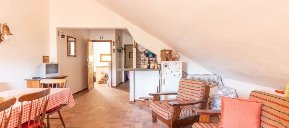 2 rooms Apartment in Urbe, Italy No. 305483 3