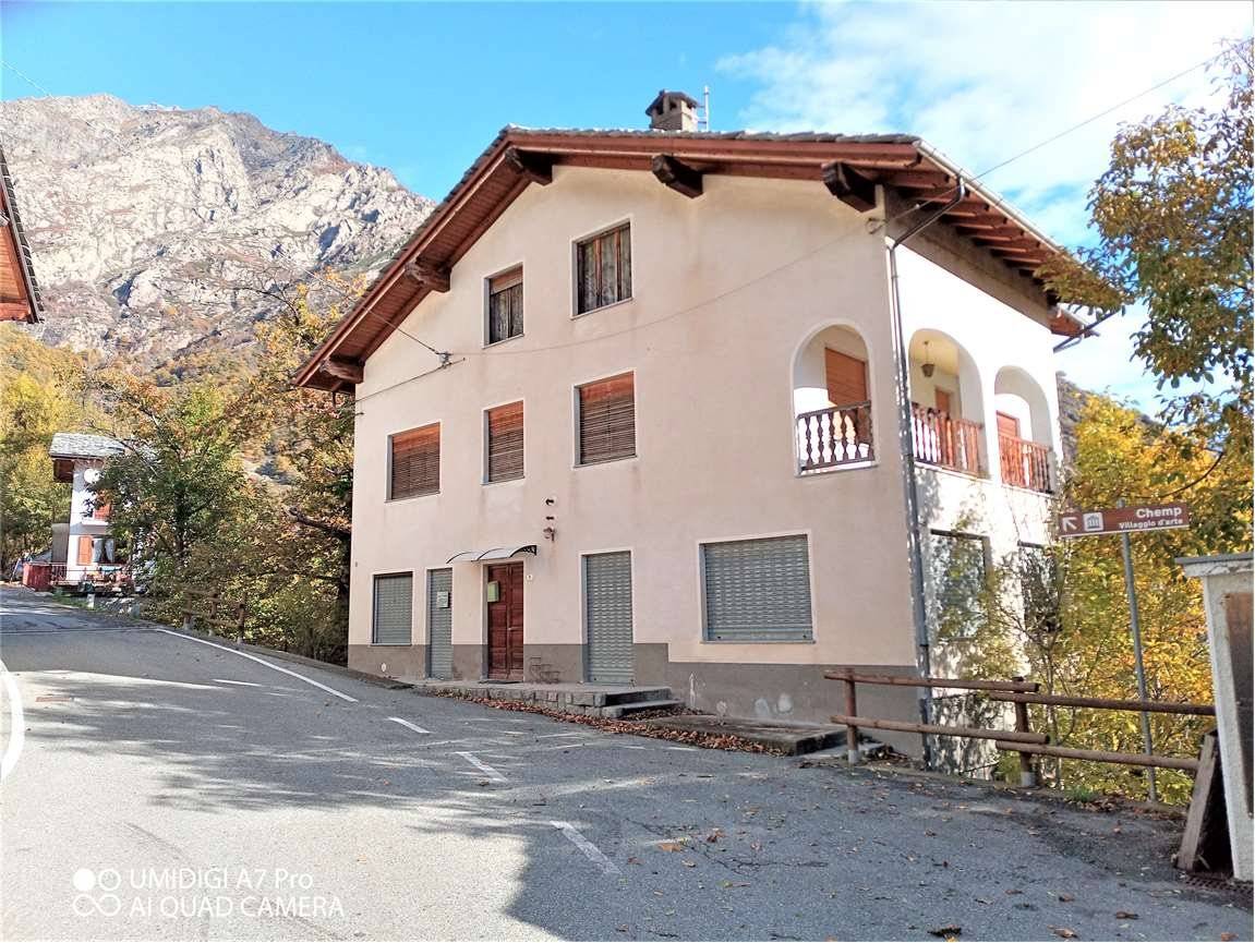 Вилла с 4 спальнями в Перло, Италия № 348511