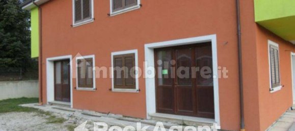 2 Schlafzimmer Villa in Scoppito, Italy, Nr. 293634 3