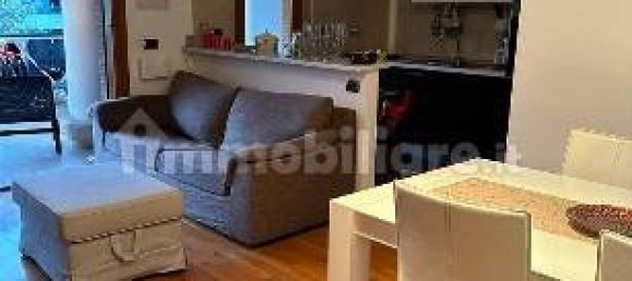 1 bedroom Apartment in Rome, Italy No. 306105 4