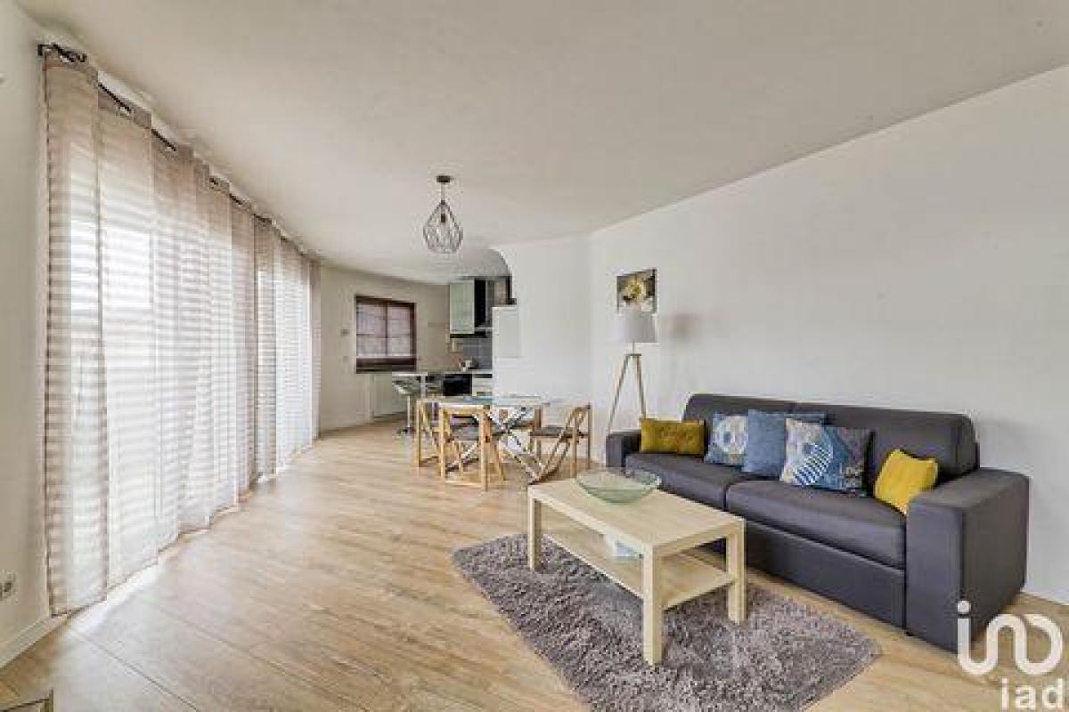 Studio in the Condo in Villepinte, France No. 30866